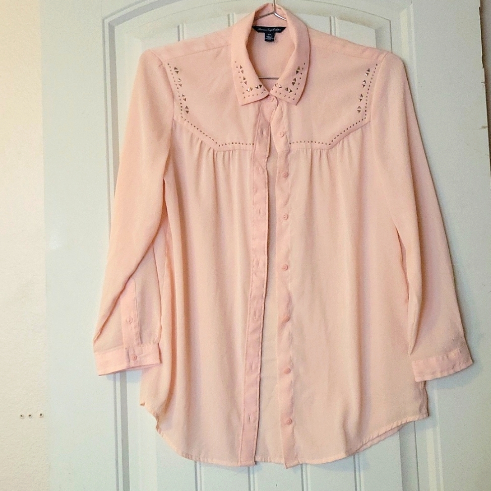 American Eagle Button Blouse